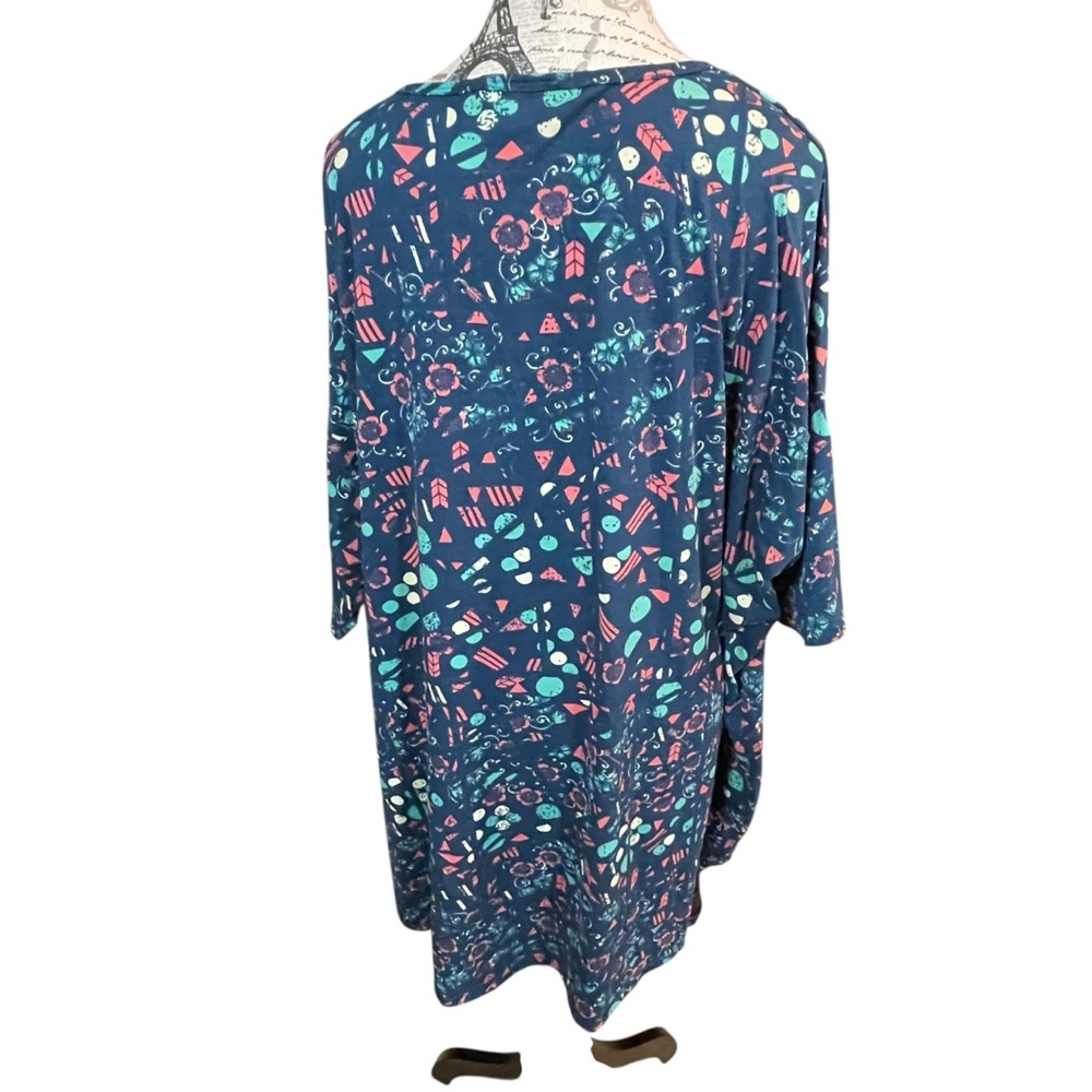 LuLaRoe Pink and Green Relaxed Tunic - Picture 3 of 7